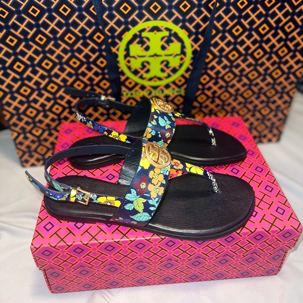 Tory Burch Benton Flat Sandals size 8.5